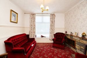 Sitting Room- click for photo gallery